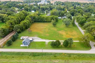 250 W Frontage St, Sheldon, IL 60966 - Photo 6