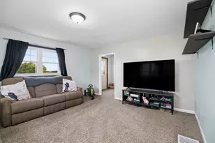 250 W Frontage St, Sheldon, IL 60966 - Photo 14
