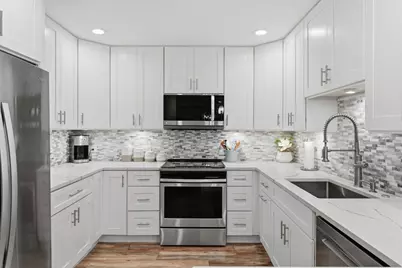 1200 W Northwest Highway #307, Mount Prospect, IL 60056 - Photo 8