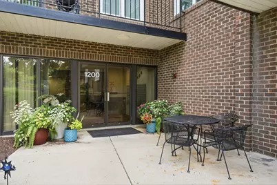 1200 W Northwest Highway #307, Mount Prospect, IL 60056 - Photo 2