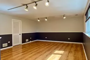 3008 W 110th Pl, Chicago, IL 60655 - Photo 16