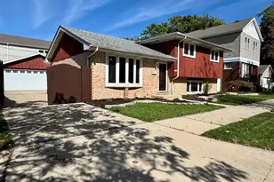 3008 W 110th Pl, Chicago, IL 60655 - Photo 1