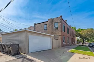 3001 S Haynes Ct, Chicago, IL 60608 - Photo 10