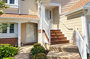 1006 Brentwood Cir, Buffalo Grove, IL 60089 - Photo 2