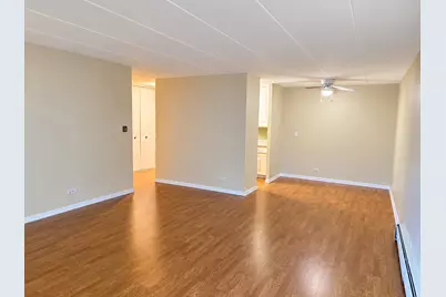 16 E Old Willow Road #304S, Prospect Heights, IL 60070 - Photo 8