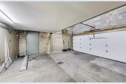1111 W Cornelia Avenue #102, Chicago, IL 60657 - Photo 26