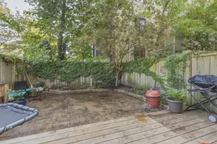 1111 W Cornelia Ave, Chicago, IL 60657 - Photo 22