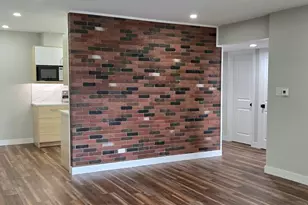 601 W Huntington Commons Rd, Mount Prospect, IL 60056 - Photo 6
