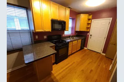 2318 W Rosemont Avenue #2, Chicago, IL 60659 - Photo 6