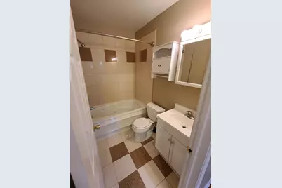 2318 W Rosemont Avenue #2, Chicago, IL 60659 - Photo 14