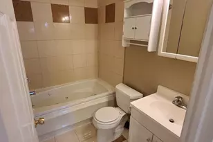2318 W Rosemont Ave, Chicago, IL 60659 - Photo 14