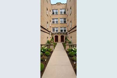 2318 W Rosemont Avenue #2, Chicago, IL 60659 - Photo 2