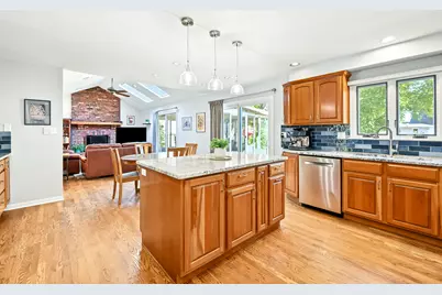 163 Stonegate Court, Glen Ellyn, IL 60137 - Photo 10