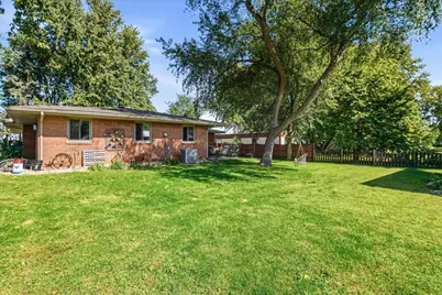 1926 N 31st Road, Ottawa, IL 61350 - Photo 2