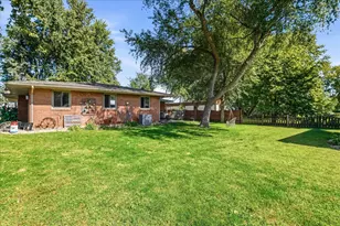 1926 N 31st Rd, Ottawa, IL 61350 - Photo 2