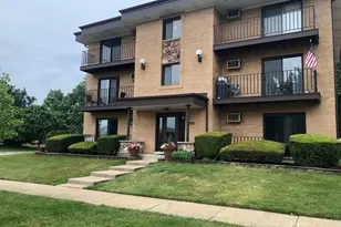 7730 Wildwood Ct, Darien, IL 60561 - Photo 1