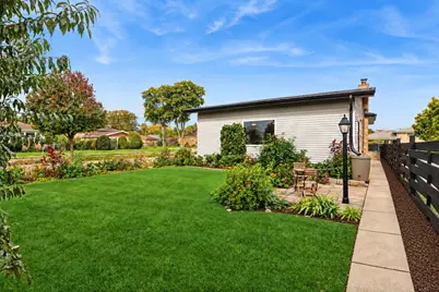 3945 Birchwood Avenue, Skokie, IL 60076 - Photo 22