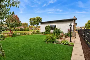 3945 Birchwood Ave, Skokie, IL 60076 - Photo 22