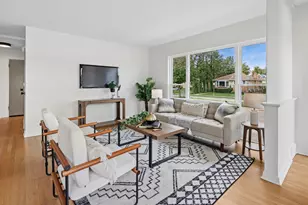 3945 Birchwood Ave, Skokie, IL 60076 - Photo 4