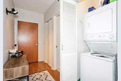 210 S Des Plaines Street #1906, Chicago, IL 60661 - Photo 4