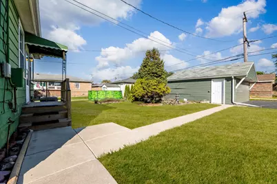 7304 W 59th Street, Summit, IL 60501 - Photo 18