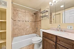 6100 S University St, Chicago, IL 60637 - Photo 8
