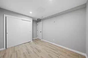 2443 W Arthington St, Chicago, IL 60612 - Photo 12