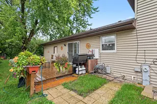 430 E Morse Ave, Bartlett, IL 60103 - Photo 24