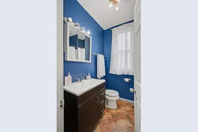 4226 W Haddon Avenue, Chicago, IL 60651 - Photo 10