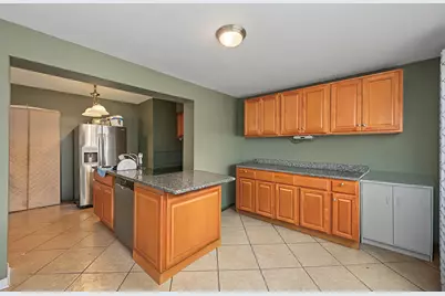 4226 W Haddon Avenue, Chicago, IL 60651 - Photo 4