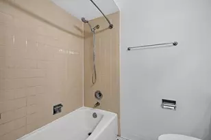 1133 S Finley Rd, Lombard, IL 60148 - Photo 14