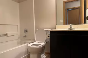 2477 Frost Dr, Aurora, IL 60503 - Photo 10
