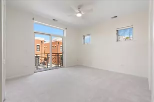 944 W 15th Pl, Chicago, IL 60608 - Photo 8