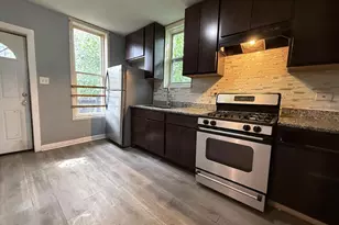6835 S Champlain Ave, Chicago, IL 60637 - Photo 10