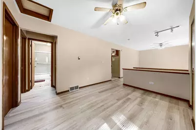 8910 Memory Trail, Wonder Lake, IL 60097 - Photo 4