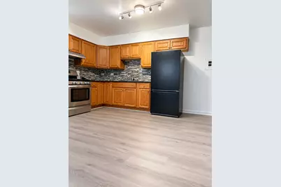 929 S Oak Park Avenue #3NE, Oak Park, IL 60304 - Photo 2