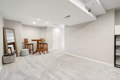 2010 Ivy Ridge Drive, Hoffman Estates, IL 60192 - Photo 32