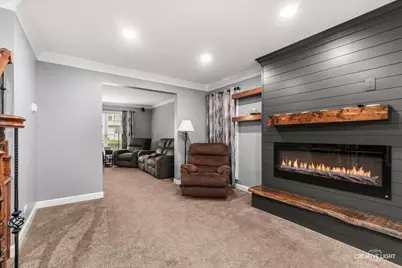 255 Mayfair Lane, South Elgin, IL 60177 - Photo 6