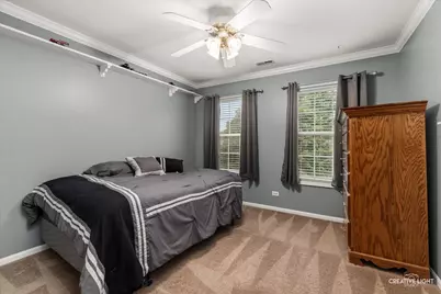 255 Mayfair Lane, South Elgin, IL 60177 - Photo 18