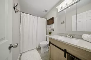 1942 Tall Oaks Dr, Aurora, IL 60505 - Photo 8