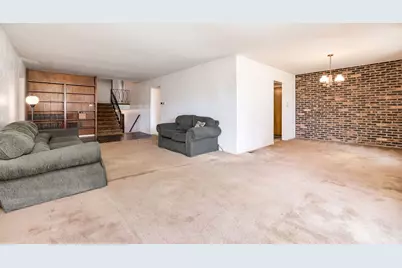 1038 S Sunset Avenue, Elmhurst, IL 60126 - Photo 4