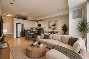 230 W Division St, Chicago, IL 60610 - Photo 4