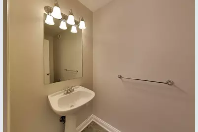 230 W Division Street #1407, Chicago, IL 60610 - Photo 22