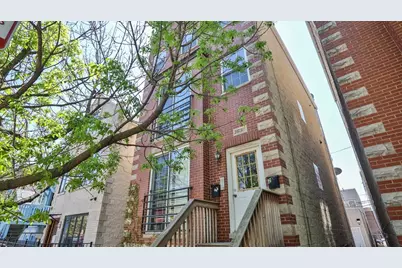 1635 W Beach Avenue #1, Chicago, IL 60622 - Photo 1