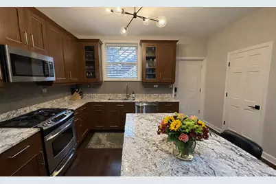 1635 W Beach Avenue #1, Chicago, IL 60622 - Photo 6