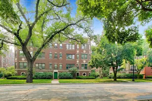 408 Ridge Ave, Evanston, IL 60202 - Photo 2