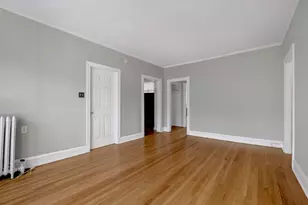 1239 W Greenleaf Ave, Chicago, IL 60626 - Photo 4
