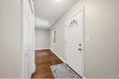 2010 Paddock Lane, Wheaton, IL 60187 - Photo 8