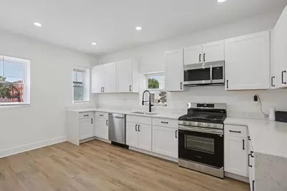 7000 S Eberhart Avenue, Chicago, IL 60637 - Photo 10