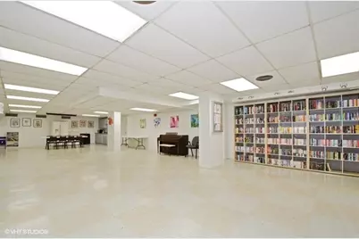 7033 N Kedzie Avenue #1707, Chicago, IL 60645 - Photo 10